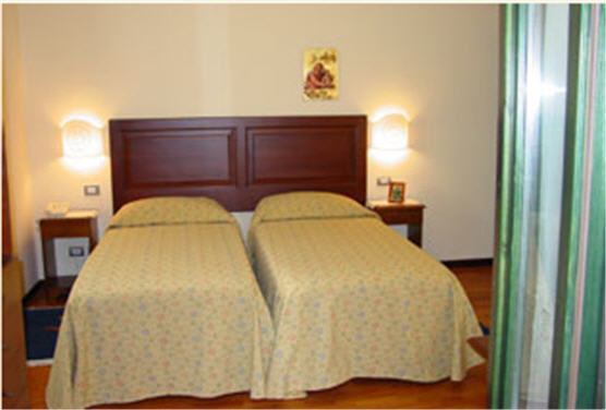 Residence Hotel La Vetreria Катания Экстерьер фото