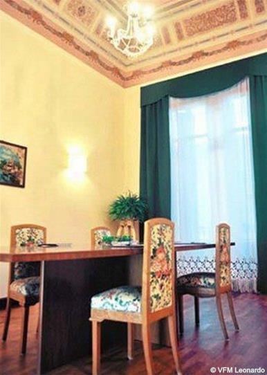 Residence Hotel La Vetreria Катания Интерьер фото